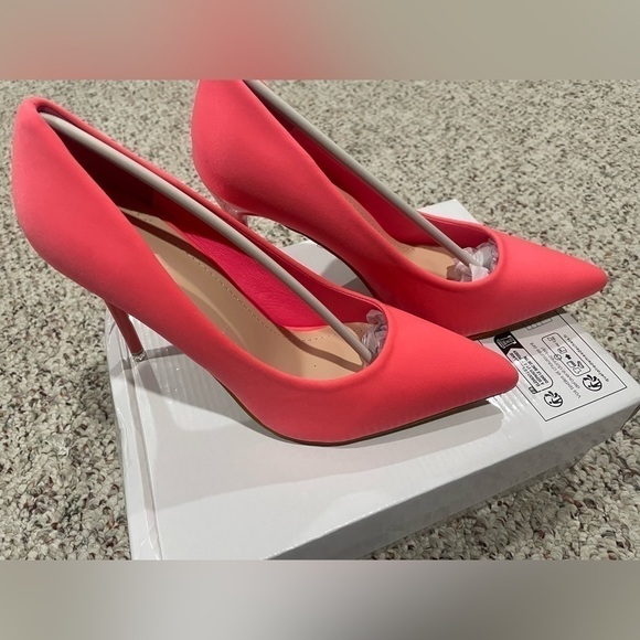 Neon Coral/Watermelon High Heel Shoes/Pumps (Size 7) - Picture 1 of 13